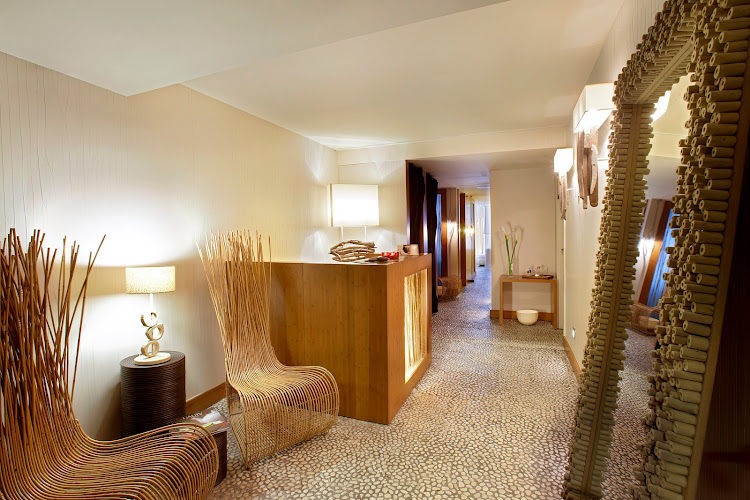 despacio spa centre at h10 casanova cover