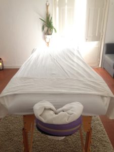 happy lotus massage therapy & yoga barcelona 2