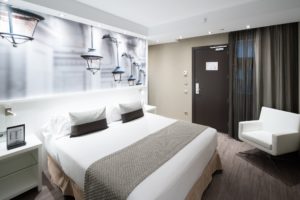 hotel catalonia avinyó 1