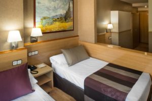 hotel catalonia park güell 1