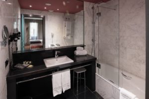 hotel catalonia port 4