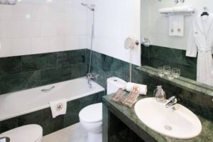 hotel catalonia sagrada familia 3