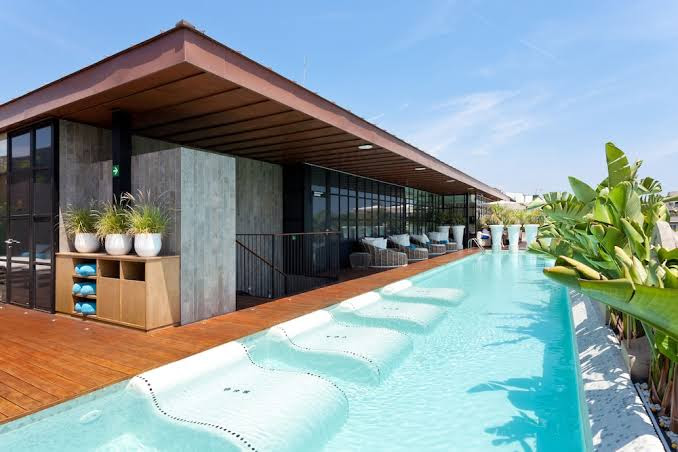 monument hotel cover